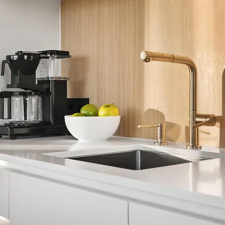 Lofoten Arctic - Sea View, Jacuzzi & Sauna 別荘