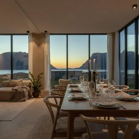 Lofoten Arctic - Sea View, Jacuzzi & Sauna * Lyngværet