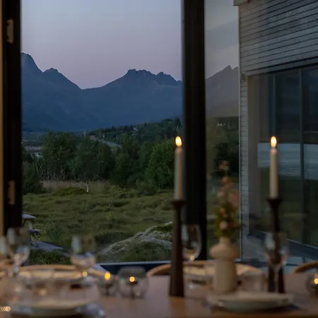 بيت للعطل Lyngvaer Arctic - Jacuzzi & Sauna - No 14 *