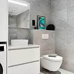 Casa de Férias Lyngvaer Arctic - Jacuzzi & Sauna - No 14 Lyngværet