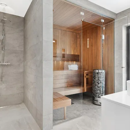 Tatil Evi Lofoten Arctic - Sea View, Jacuzzi & Sauna Lyngværet