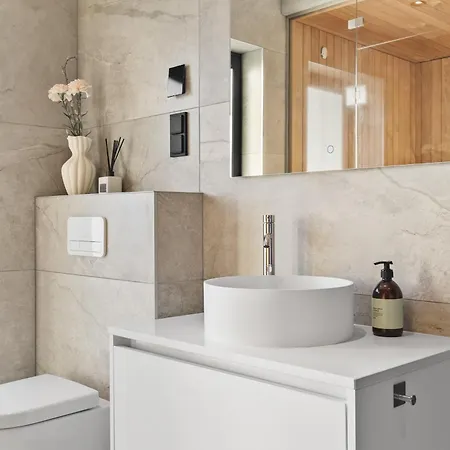 Lofoten Arctic - Sea View, Jacuzzi & Sauna Tatil Evi Lyngværet