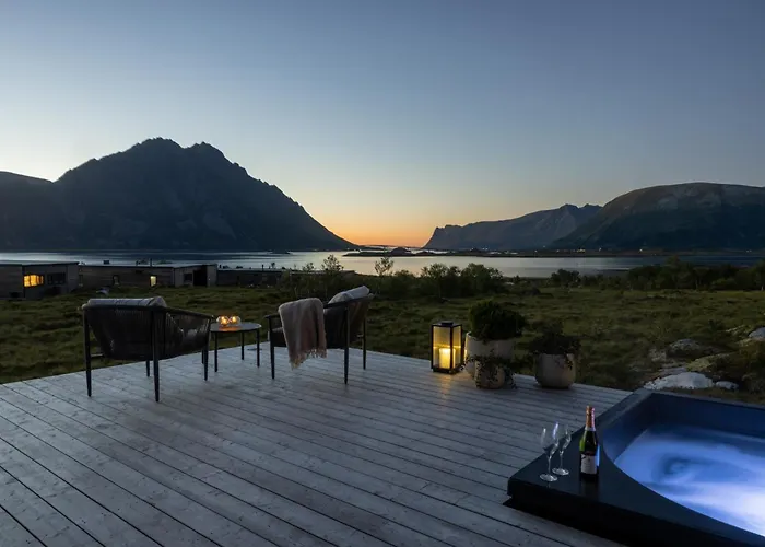Lyngvaer Arctic - Jacuzzi & Sauna - No 14 Dom wakacyjny Lyngværet